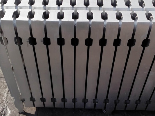 換熱器出現(xiàn)了震動應該怎么辦